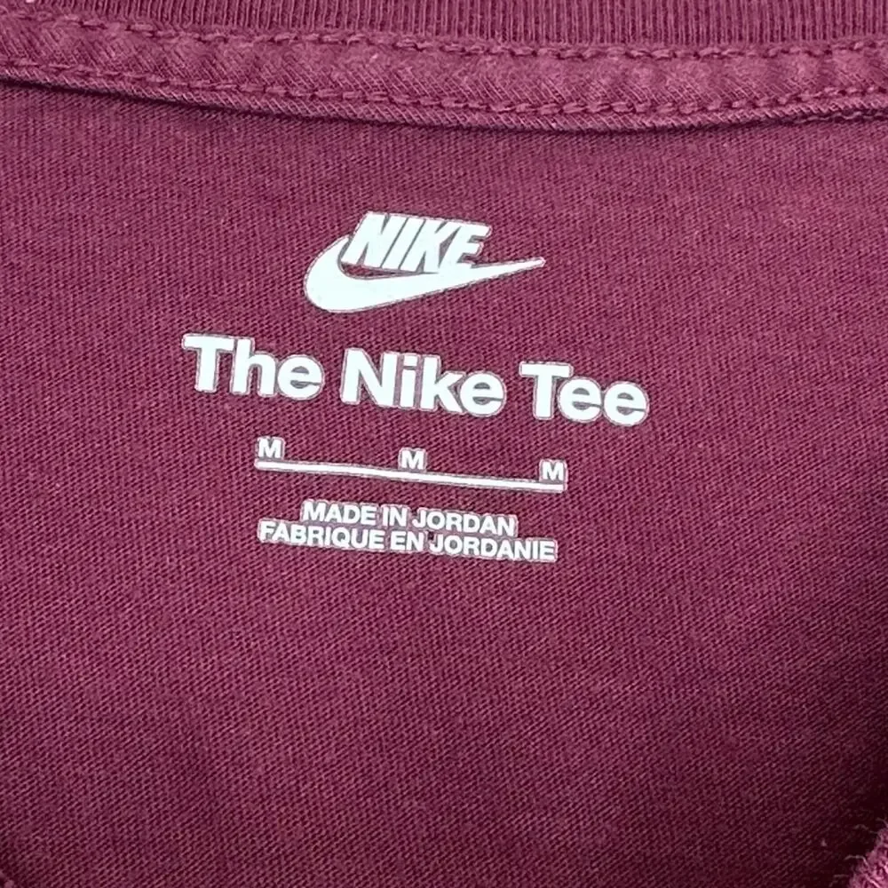 Nike Men's Sportswear Club Short Sleeve T-Shirt, Maroon, Size Medium - Picture 5 of 6